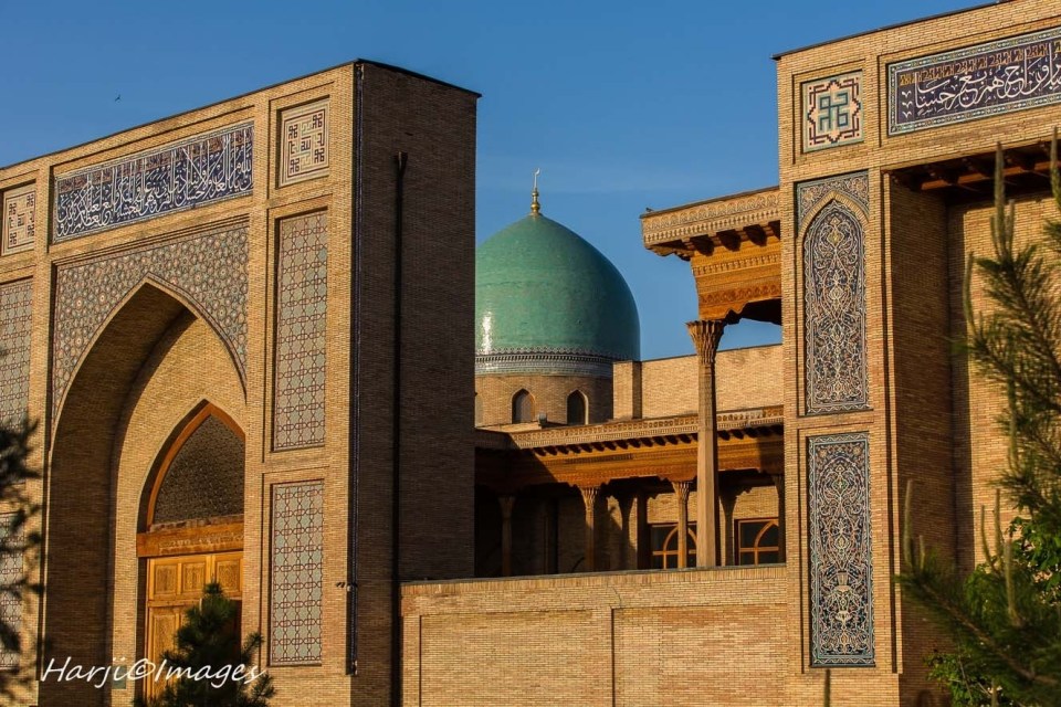 Harji An Anthology of the Silk Road Through the Lens of Muslim Harji and ...