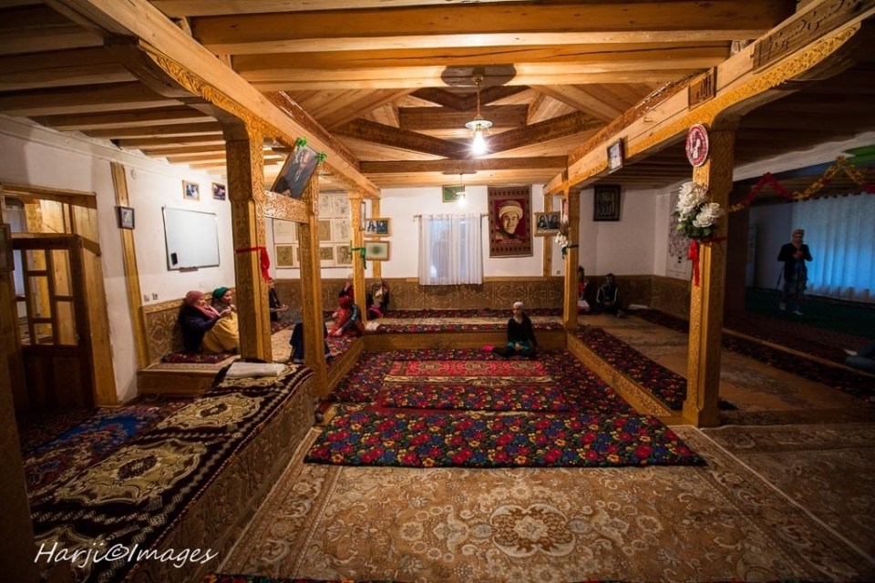 Muslim Harji Ismaili Prayer Houses_03_b6eb2c