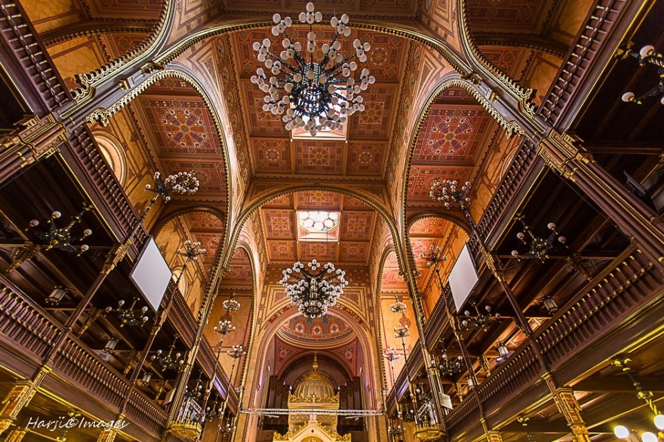 muslimharji_sacredspaces006_7d1eac