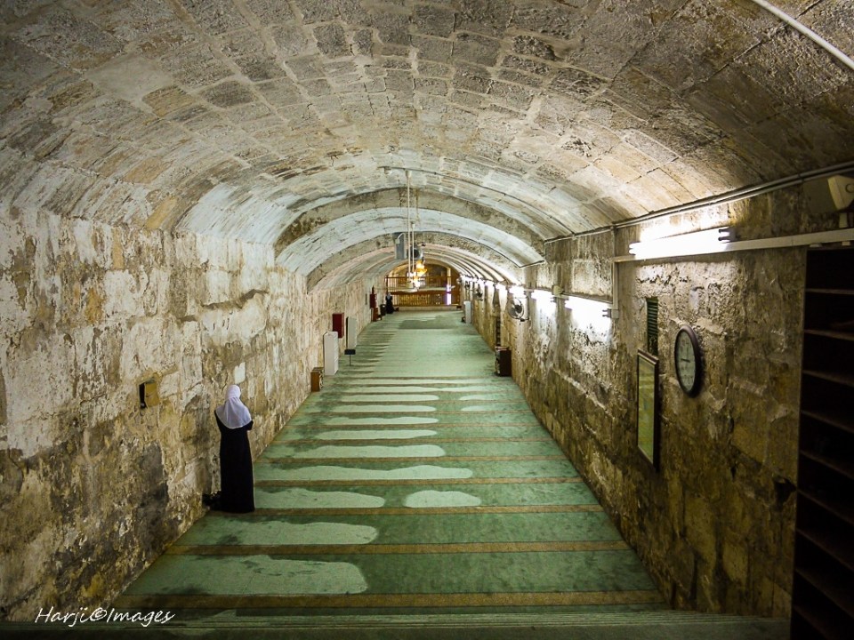 muslimharji_sacredspaces012_7d1eac