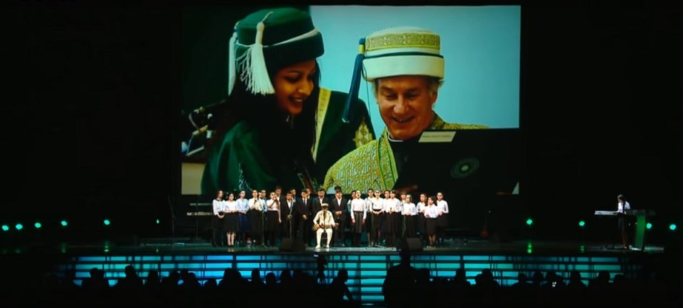 moscow-concert-aga-khan-80th-birthday-youth-performance-backdrop-aga-khan-university-regalia-2