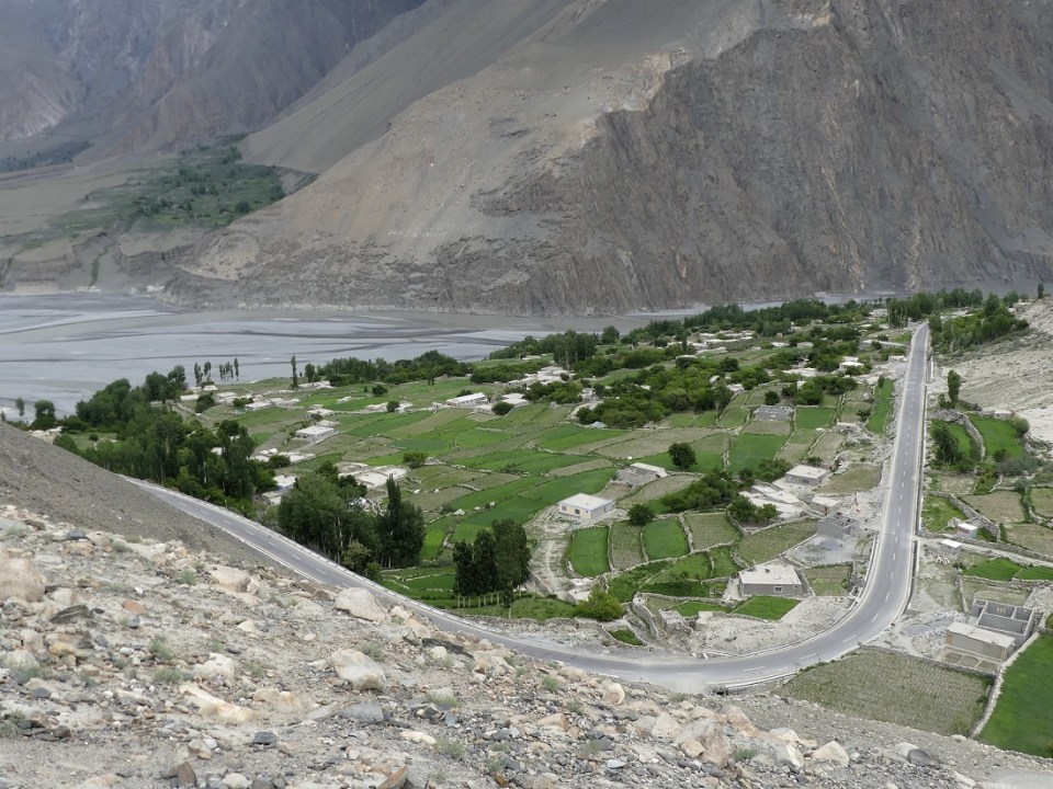 silk-roads_hunza_alikarim_2_03s