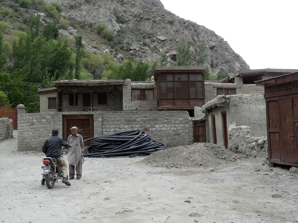 silk-roads_hunza_alikarim_2_08s