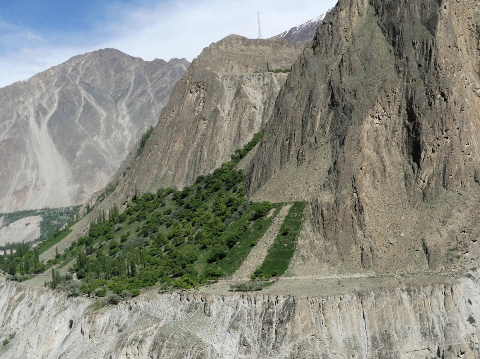 silk-roads_hunza_alikarim_2_14s