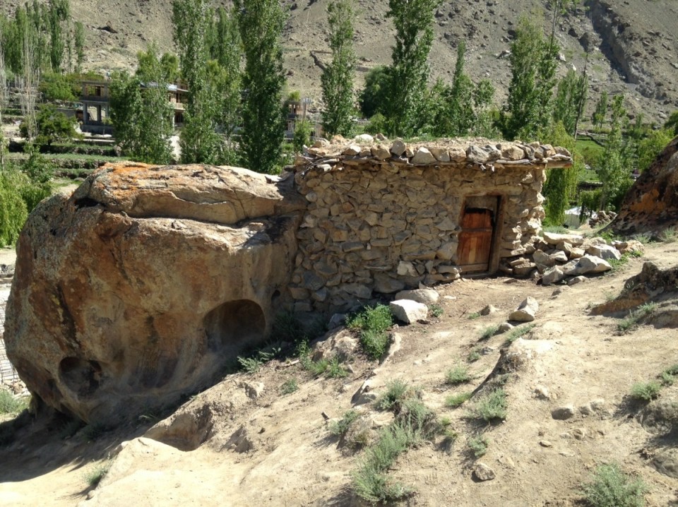 silk-roads_hunza_alikarim_2_25s