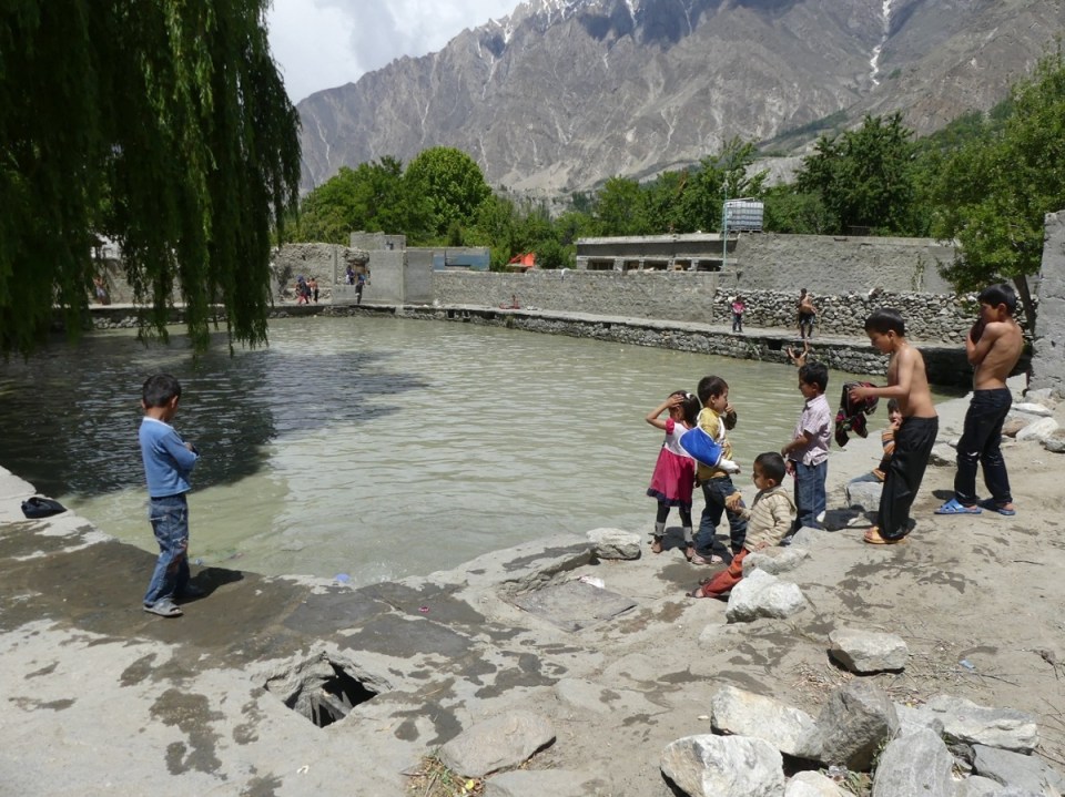 silk-roads_hunza_alikarim_2_27s