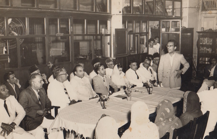 003 Ismaili Poet speaking at Alwaez and Alwaeza Merchants departure reception in Mumbai