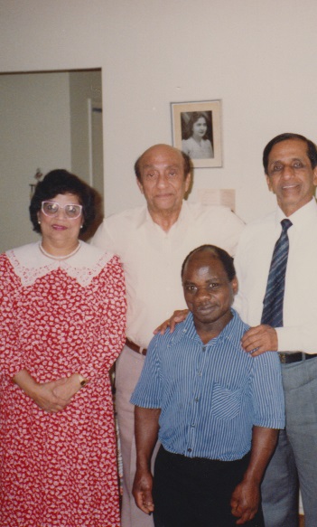 027 Alwaez and Alwaeza Merchant with Hussein Ali and Bashir