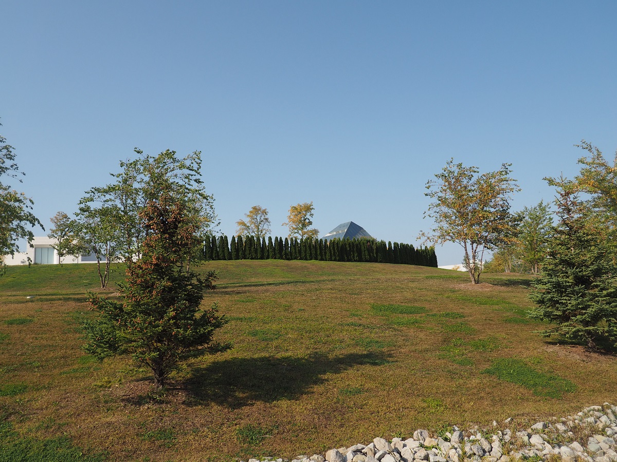 Ismaili Centre from the new LRT Aga Khan Museum and Park Station