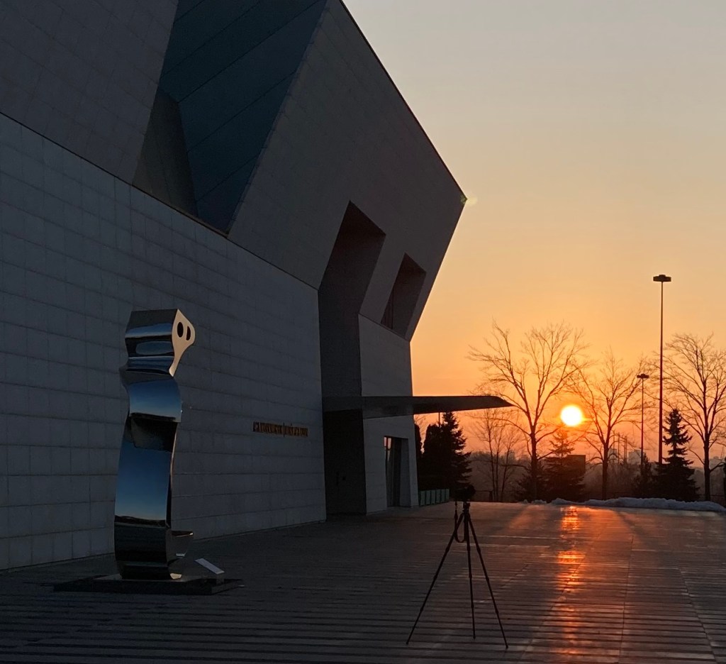 Sun Rise Aga Khan Museum Big Heech Sculpture Simerg photos