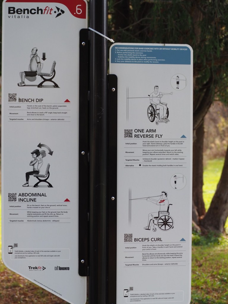 Autumn Colours, Foliage, Fall 2021, Toronto Sunrise, Foliage, Glen Abbey, Aga Khan Museum, Ismaili Centre, Aga Khan Park, Edwards, Don Trail, High Park, Etienne Brule, Wilket Creek, Guild Inn Park, Evergreen Brickworks