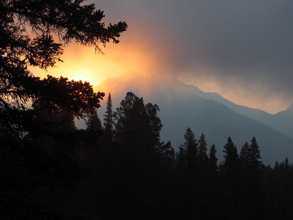 Johnson Lake Sunrise Malik Merchant Simerg Photos