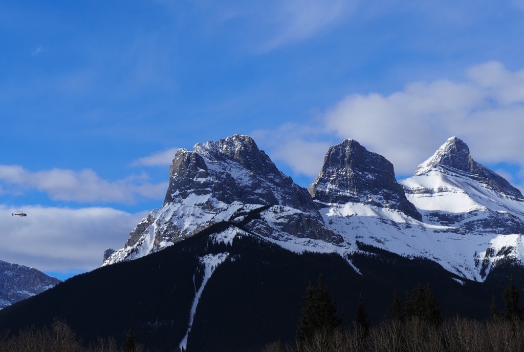 The Three Sisters Mountains, Canmore, Alberta, simergphotos Malik Merchant