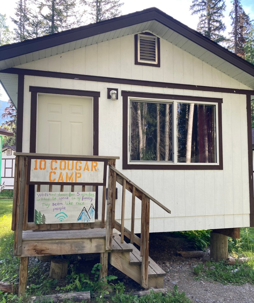 Mountain Viiew Cabins Golden BC Dry Cabin
