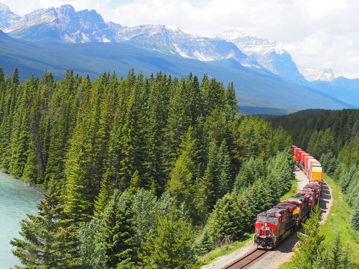 A Banff-bound CP freight train passed through the Storm Mountain Lookout Point, Bow Valley Parkway