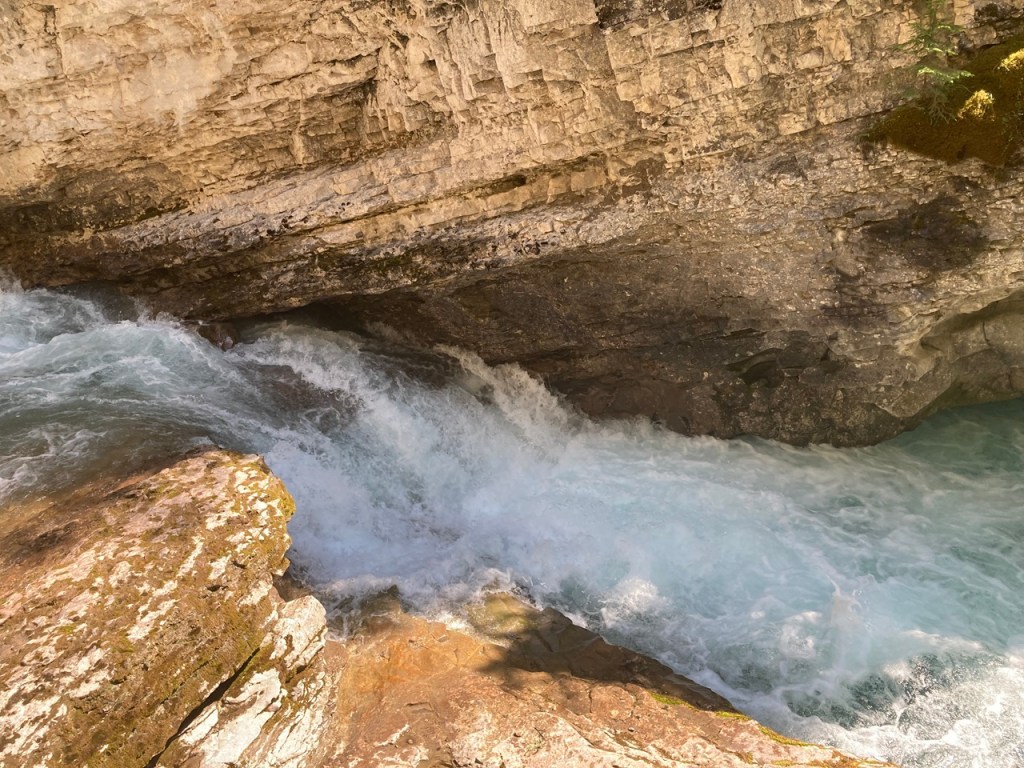 Johnston Creek, Johnston Canyon, Bow Valley Parkway, Hwy 1A runs between Banff and Lake Louise