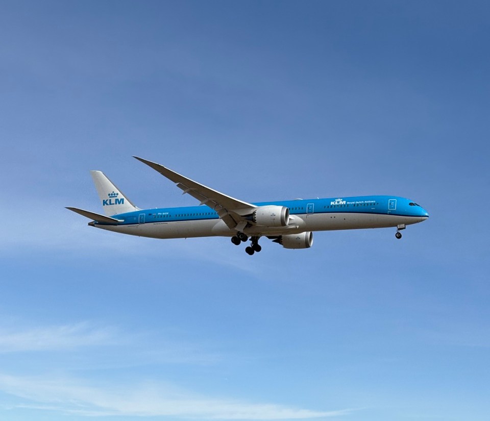 KLM landing Calgary