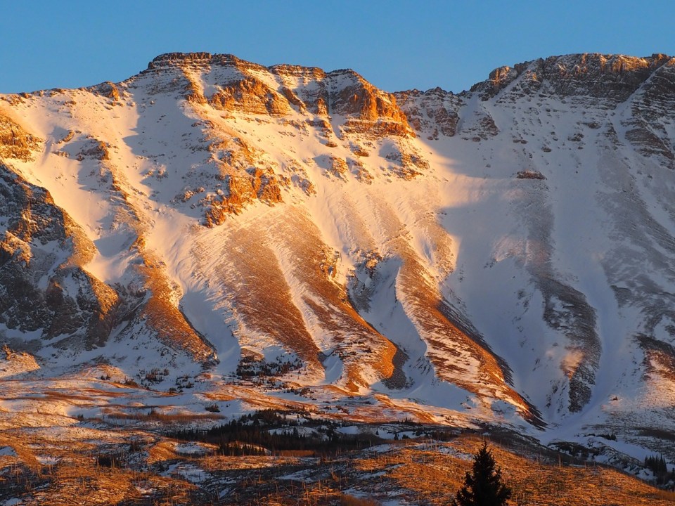  Waterton National Park, April 2026. Photograph: Malik Merchant / Simergphotos.