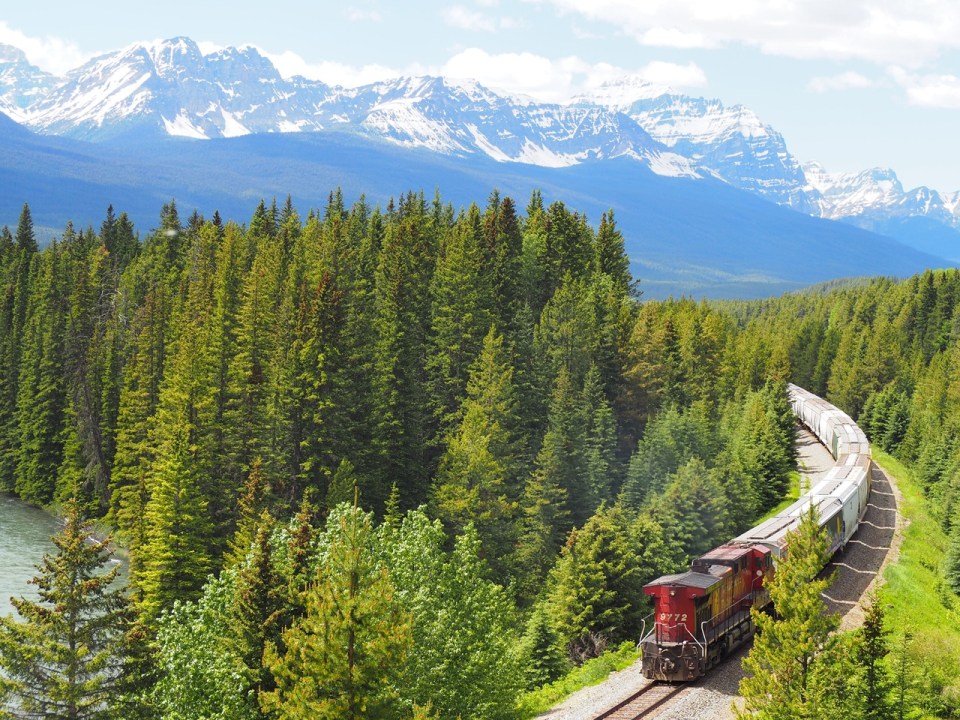 Storm Mountain Train