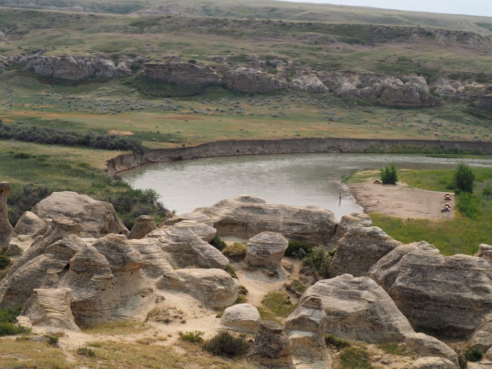 Milk River, Writing on Stone