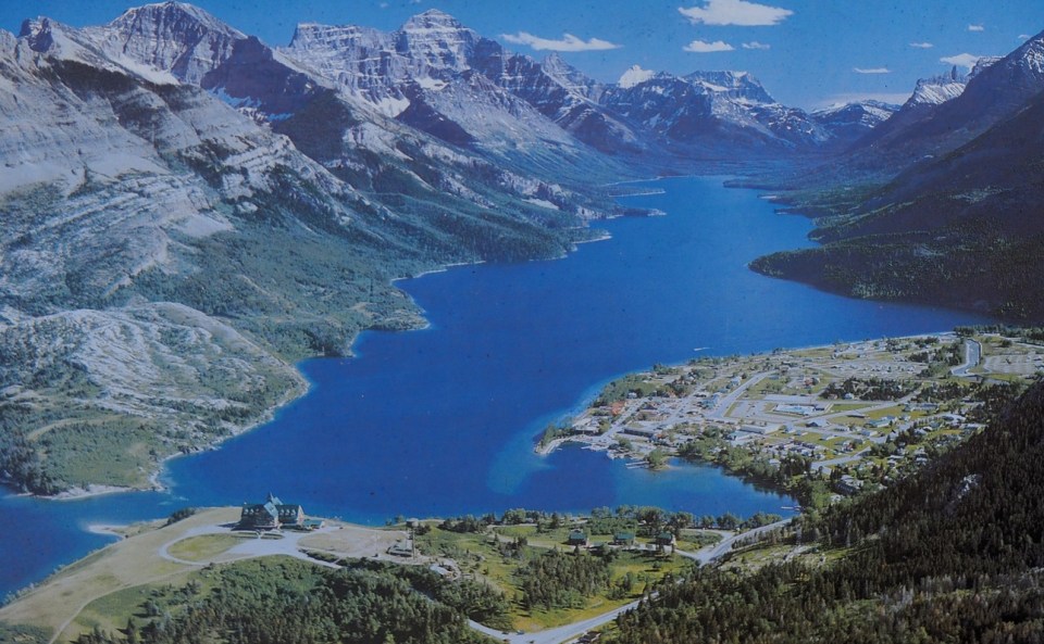 Waterton Lakes National Park, Alberta, Canada, October 2026; Photograph: Malik Merchant / Simergphotos.